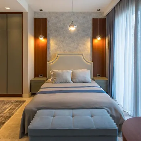 Sleeps 8 With Pool Air Con And Wifi فيلة بيتيس
